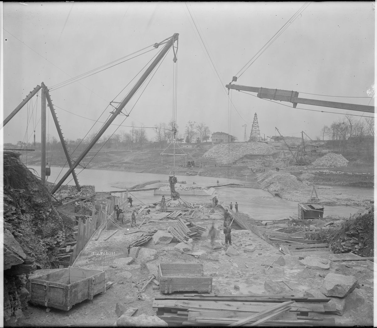 Storage dam construction
